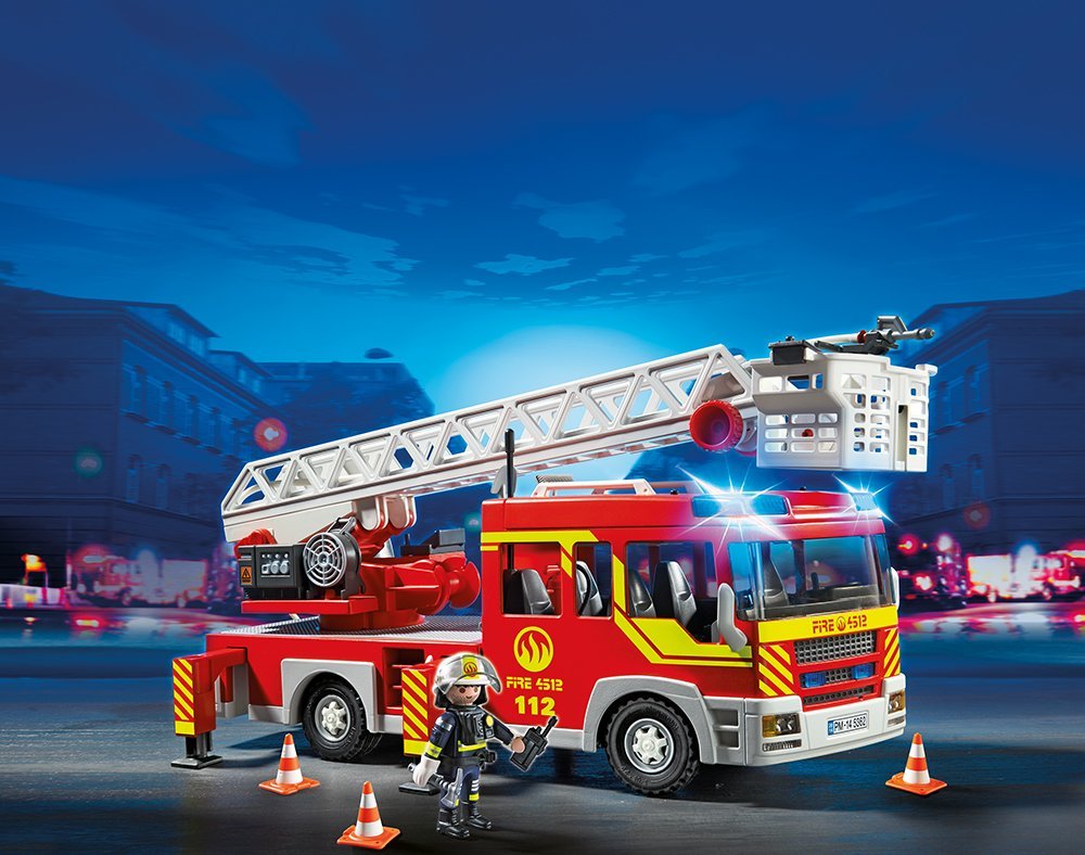 Игровой набор - Пожарная служба: Пожарная машина с лестницей, со светом и звуком  